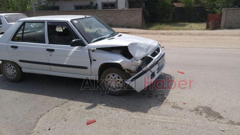 Otomobilin Durduğunu Fark Etmedi Arkadan Çarptı