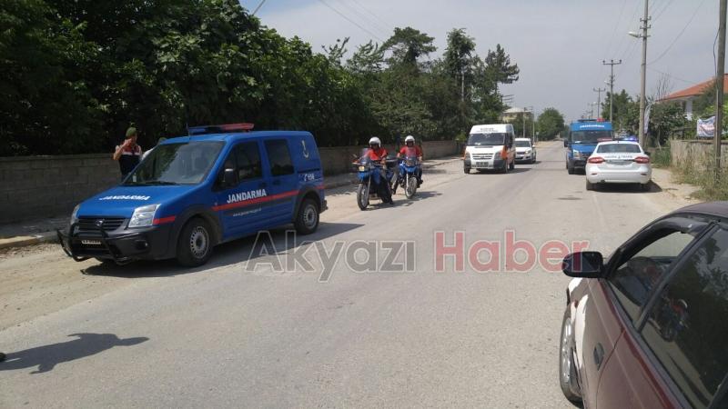 Otomobilin Durduğunu Fark Etmedi Arkadan Çarptı