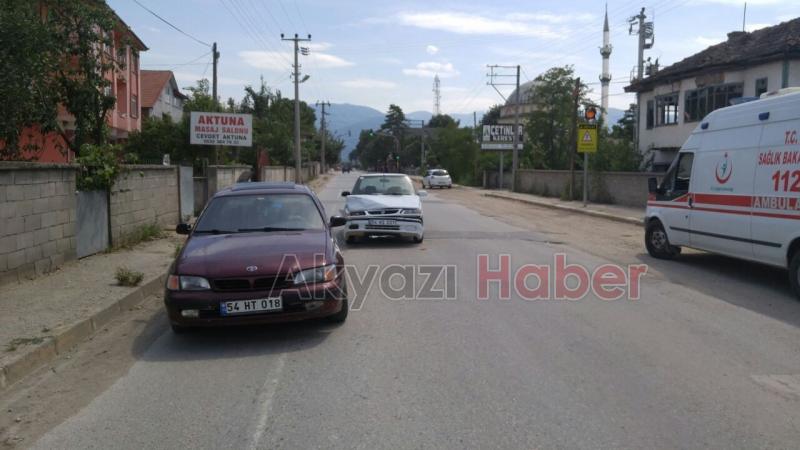 Otomobilin Durduğunu Fark Etmedi Arkadan Çarptı