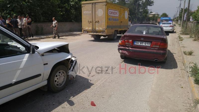 Otomobilin Durduğunu Fark Etmedi Arkadan Çarptı