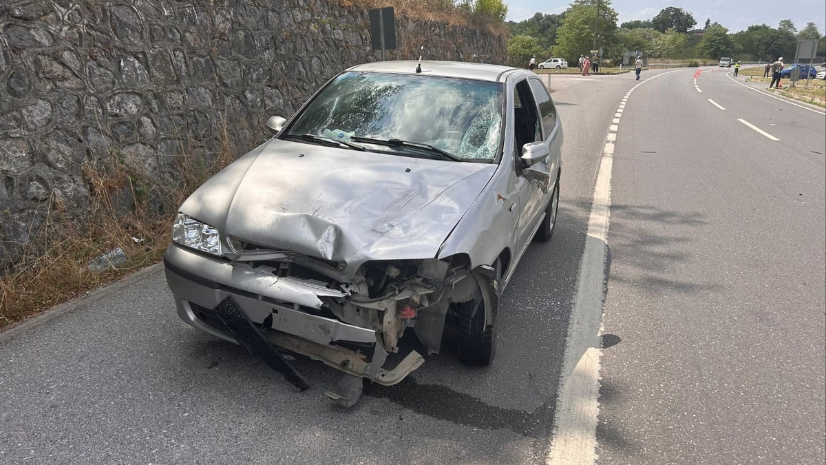 Otomobilinçarptığı motosikletteki yaşlı adam öldü