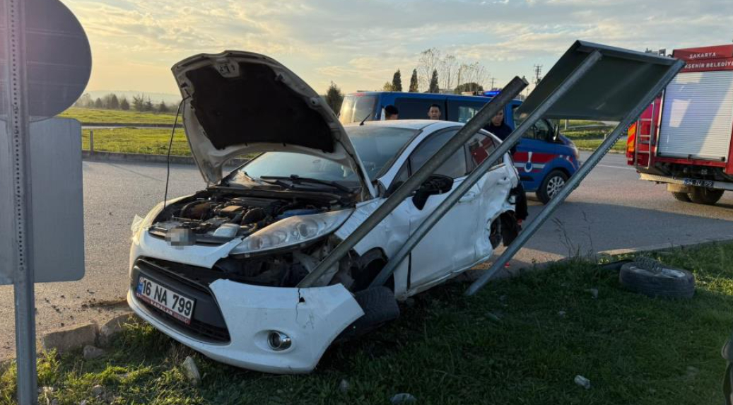 Otomobiller çarpıştı: 6 yaralı