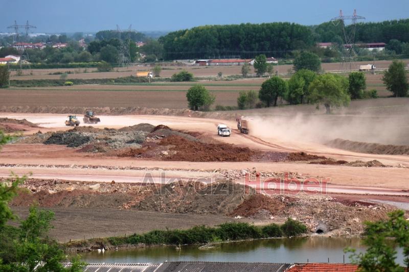 Otoyol inşaatı tam gaz sürüyor