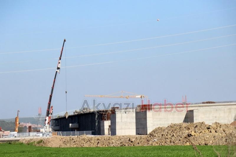 Otoyol inşaatındaki çalışmalar havadan görüntülendi