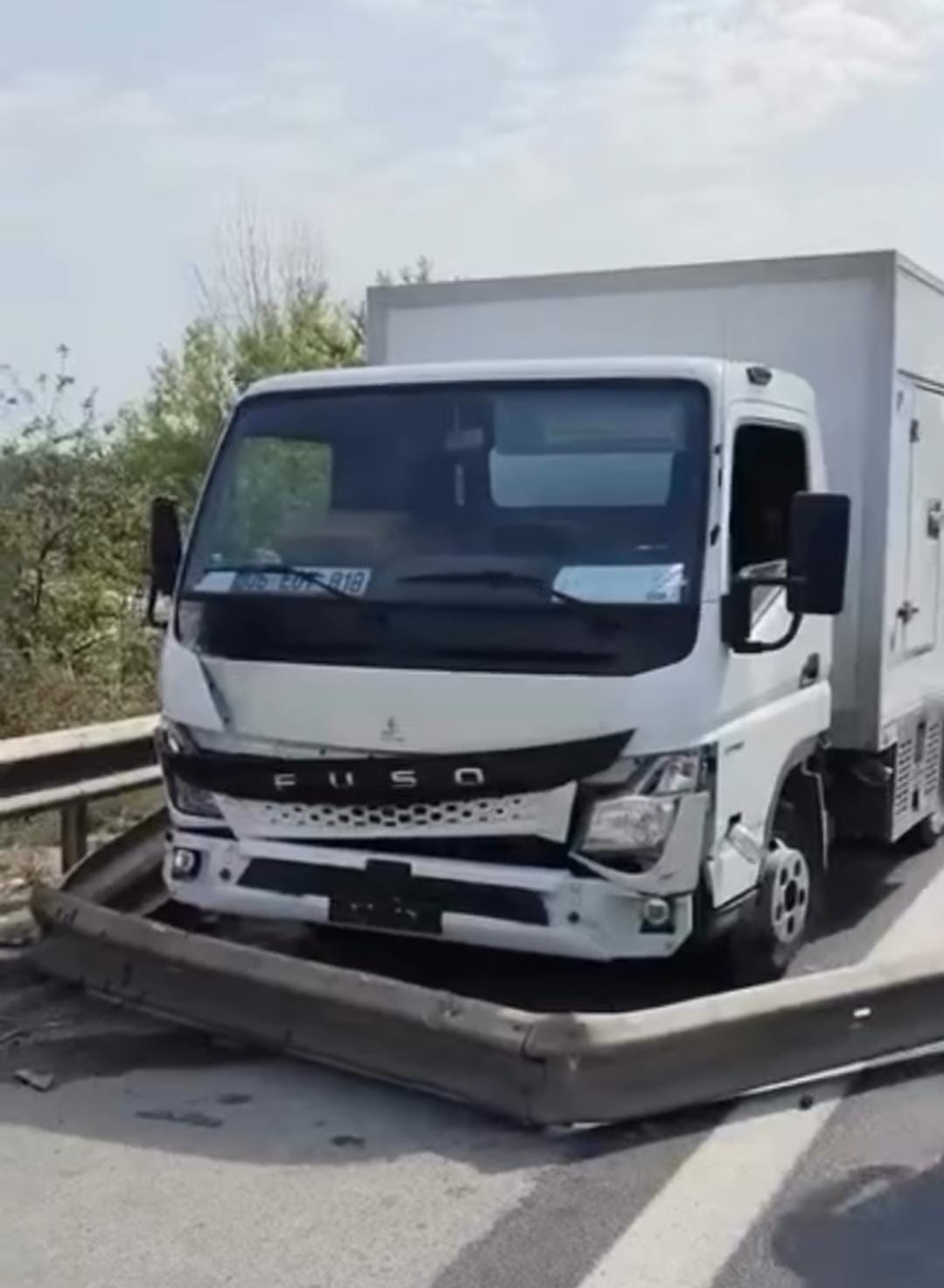 Otoyolda faciayı bariyerler önledi