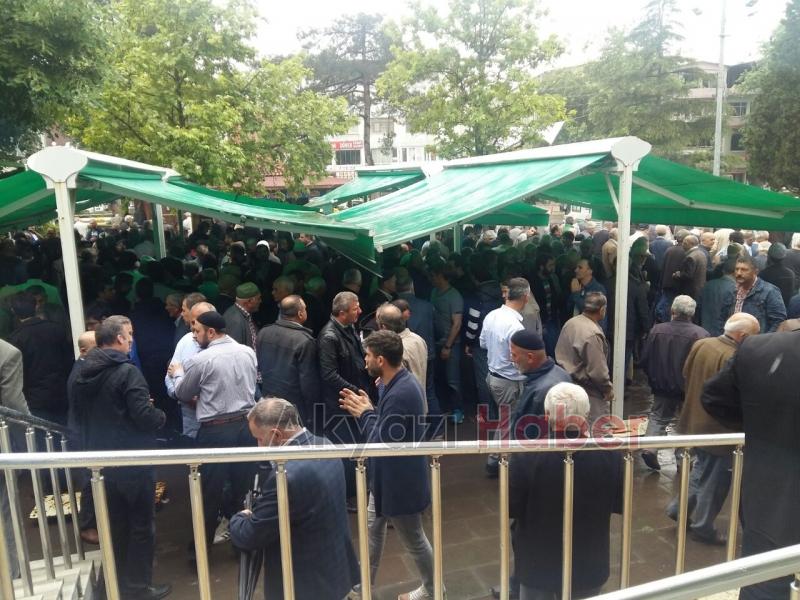 Oyaser Özkan Defnedildi