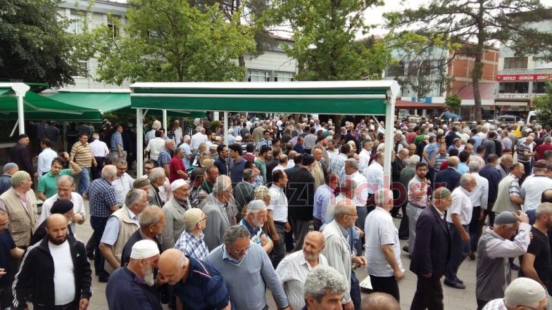 Özcan Özdemir Defnedildi