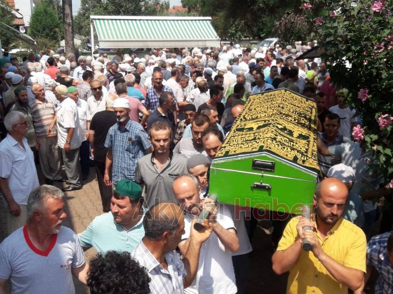 Özdemir Ailesi Büyügünü Kaybetti