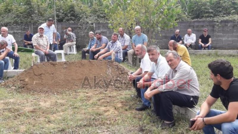 Özdemir Ailesi Büyügünü Kaybetti