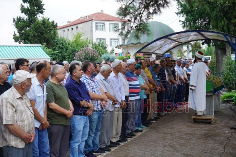 Özdemir Ailesi Büyügünü Kaybetti