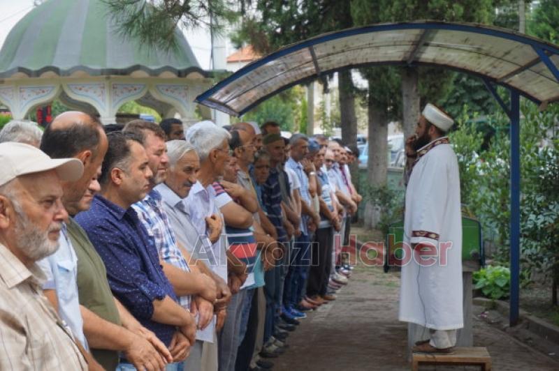 Özdemir Ailesi Büyügünü Kaybetti