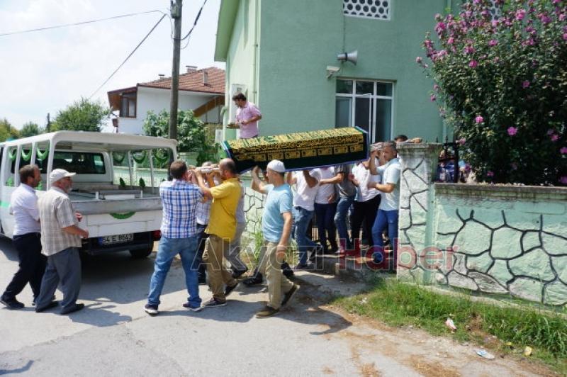 Özdemir Ailesi Büyügünü Kaybetti