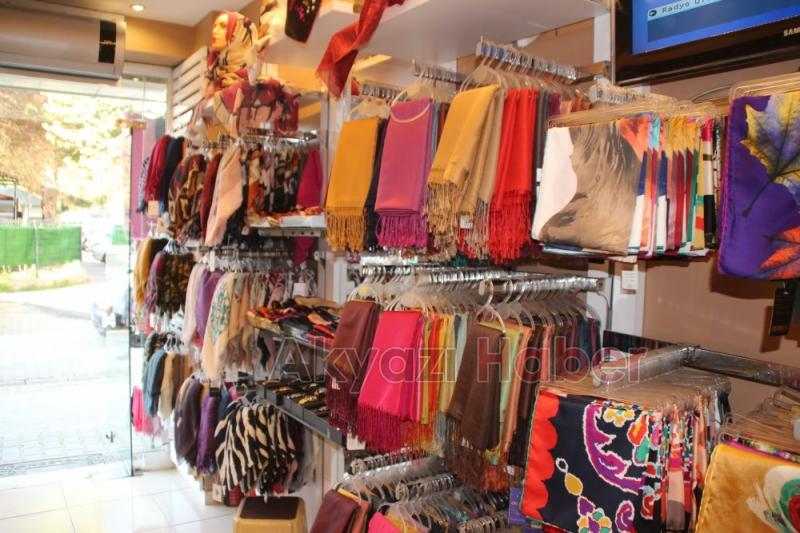 Özdemir Konfeksiyon Eşarp Şal Yeni Şubesiyle Hizmetinizde