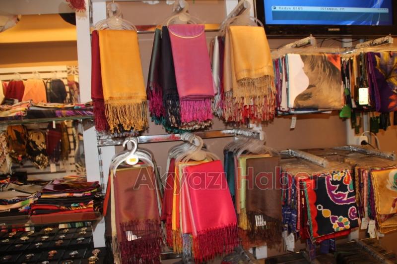 Özdemir Konfeksiyon Eşarp Şal Yeni Şubesiyle Hizmetinizde