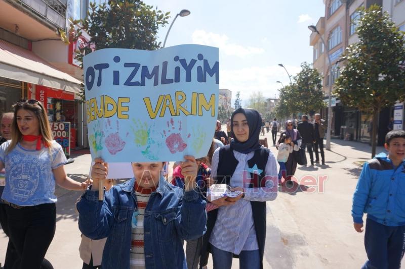 Özel Eğitim Sınıfı Öğrencileri Dünya Otizm Farkındalık Gününü Kutladı