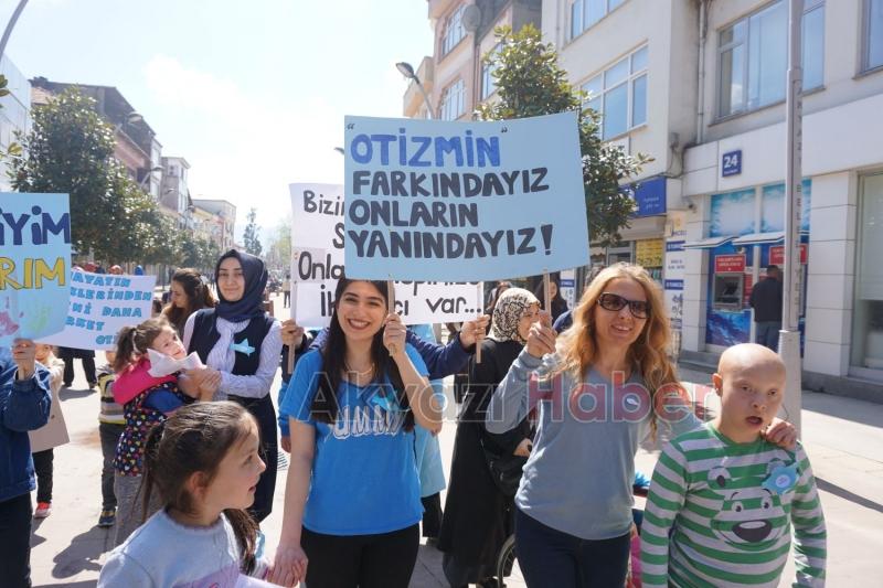 Özel Eğitim Sınıfı Öğrencileri Dünya Otizm Farkındalık Gününü Kutladı