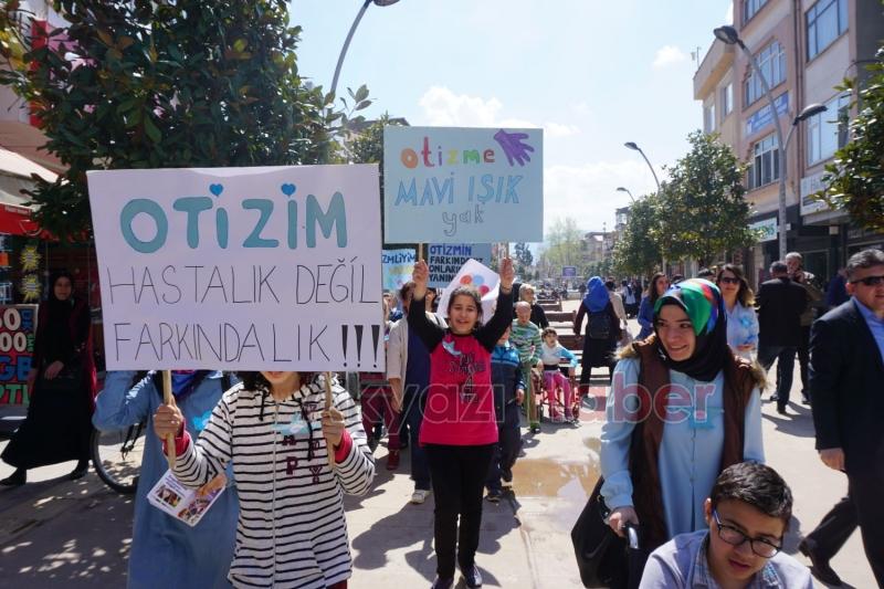 Özel Eğitim Sınıfı Öğrencileri Dünya Otizm Farkındalık Gününü Kutladı
