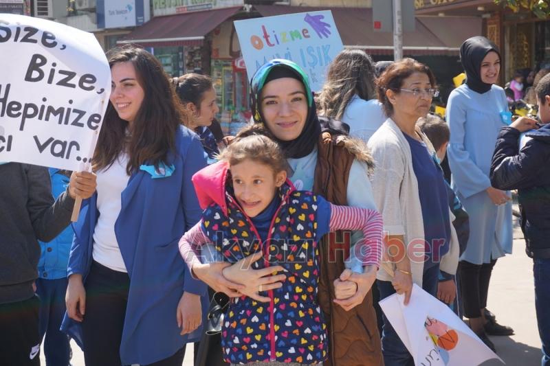 Özel Eğitim Sınıfı Öğrencileri Dünya Otizm Farkındalık Gününü Kutladı