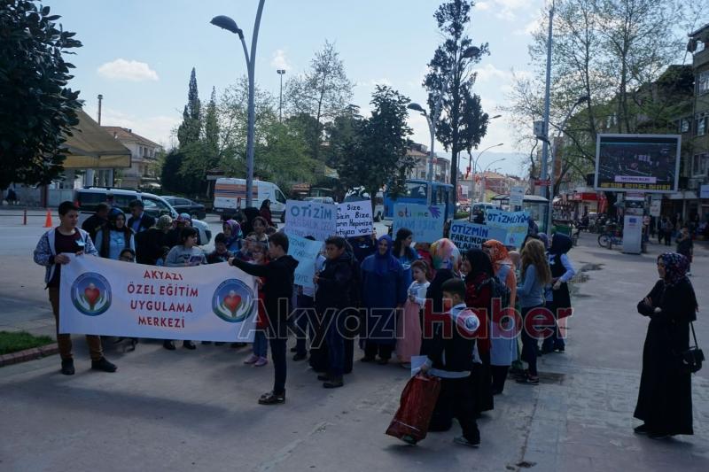 Özel Eğitim Sınıfı Öğrencileri Dünya Otizm Farkındalık Gününü Kutladı