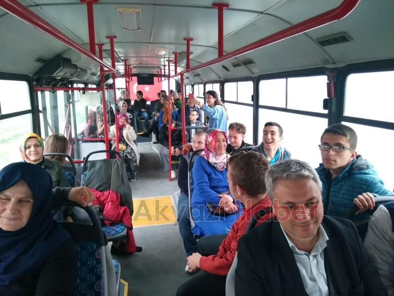 Özel Eğitim Sınıfı Öğrencilerinden Huzurevine Ziyaret