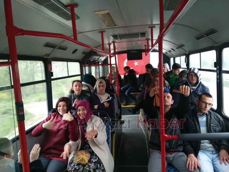 Özel Eğitim Sınıfı Öğrencilerinden Huzurevine Ziyaret