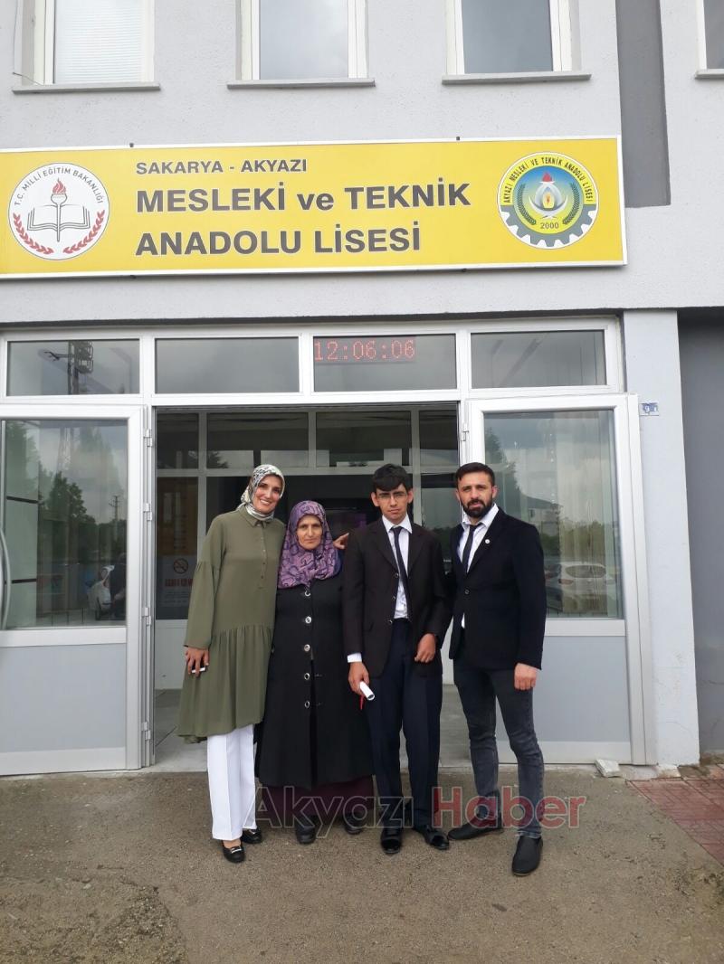 Özel Eğitim Sınıfı Öğrencilerinden Engelliler Haftası Programı