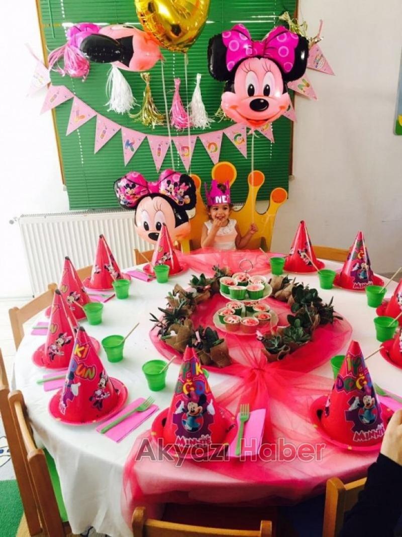 Özel Renkli Eller Kreş Gündüz bakım evi indirimli Kayıtlar Başladı