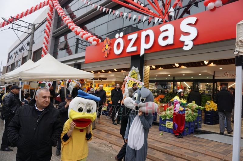 ÖZPAŞ MARKET 15. Şubesini Akyazı’da Açtı