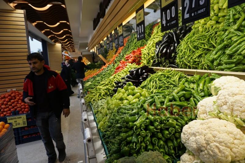 ÖZPAŞ MARKET 15. Şubesini Akyazı’da Açtı