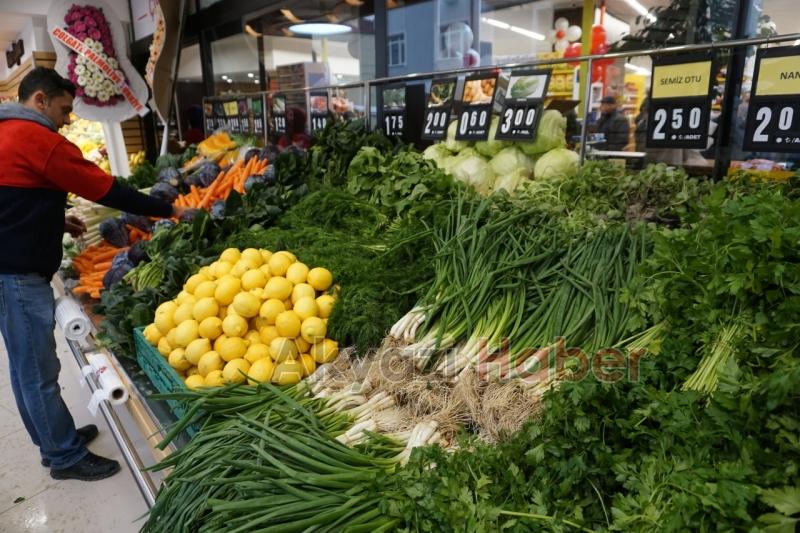 ÖZPAŞ MARKET 15. Şubesini Akyazı’da Açtı