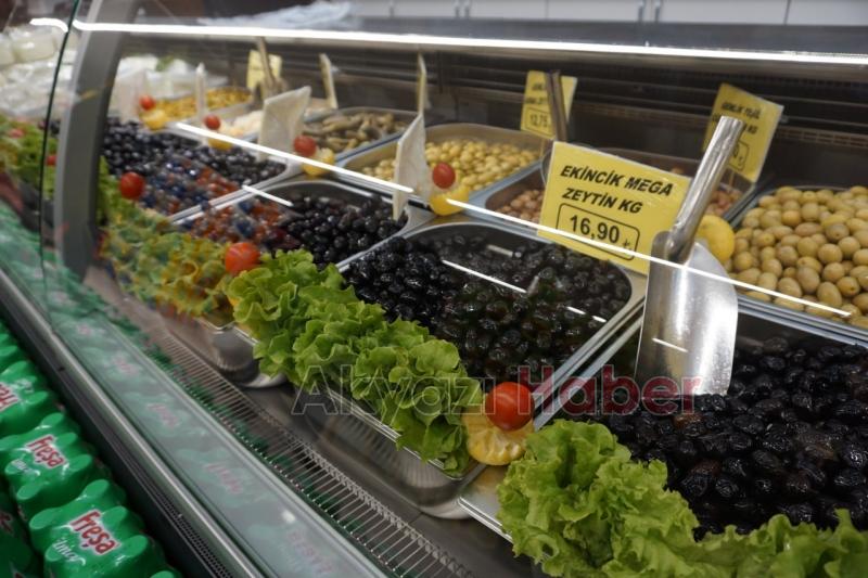 ÖZPAŞ MARKET 15. Şubesini Akyazı’da Açtı