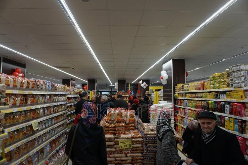 ÖZPAŞ MARKET 15. Şubesini Akyazı’da Açtı