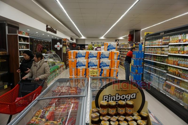 ÖZPAŞ MARKET 15. Şubesini Akyazı’da Açtı