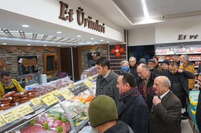 ÖZPAŞ MARKET 15. Şubesini Akyazı’da Açtı