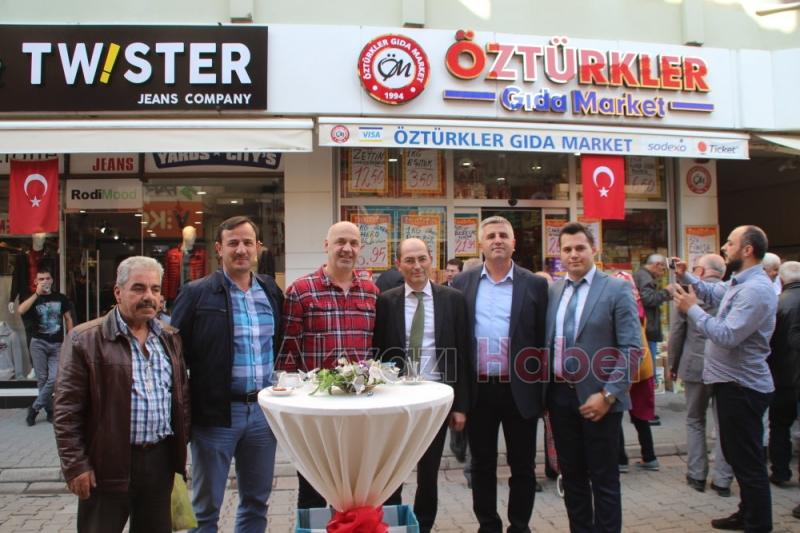 Öztürk Markette Aşure Geleneği Devam Etti