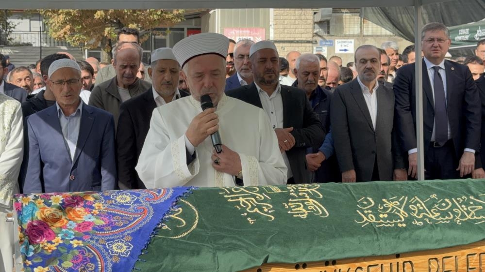 Parfüm fabrikasında ölen Akyazılı kadına acı veda