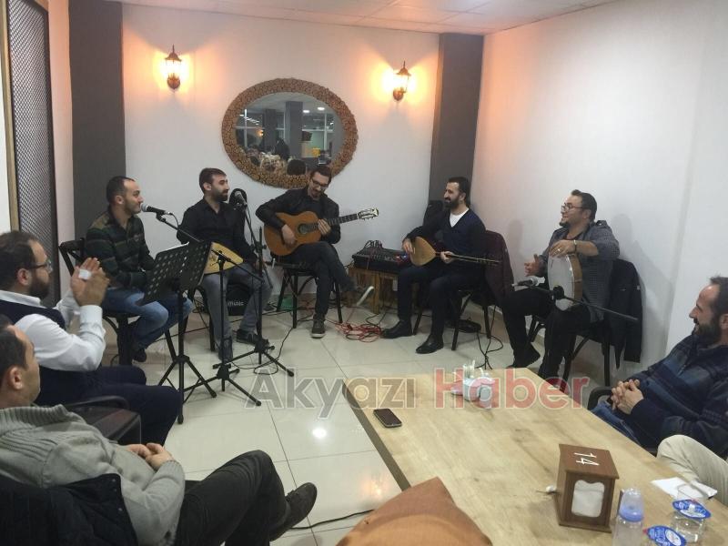 Paris İlk ve Ortaokul Öğretmenleri Yemekte Buluştu