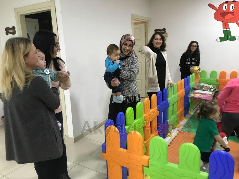 Paris İlk ve Ortaokul Öğretmenleri Yemekte Buluştu