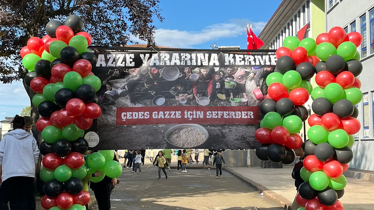 Paris İlk ve Ortaokulu'ndan Gazze'ye büyük yardım
