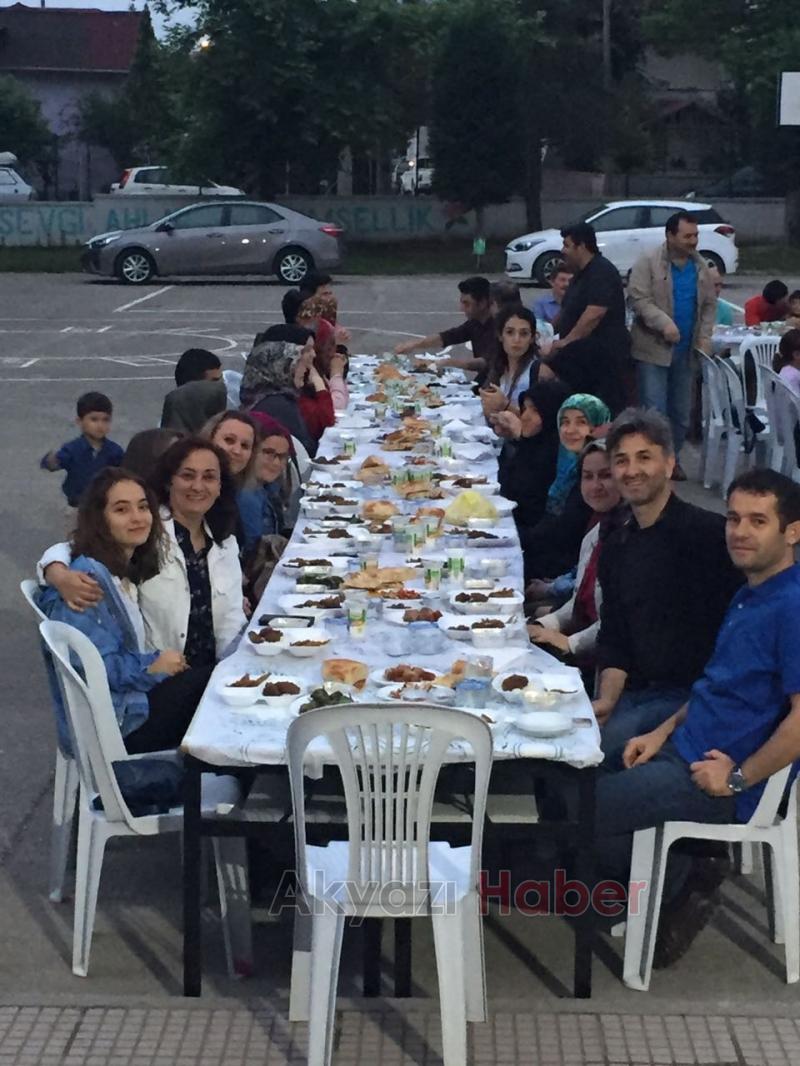 Paris in Ramazan Bereketi