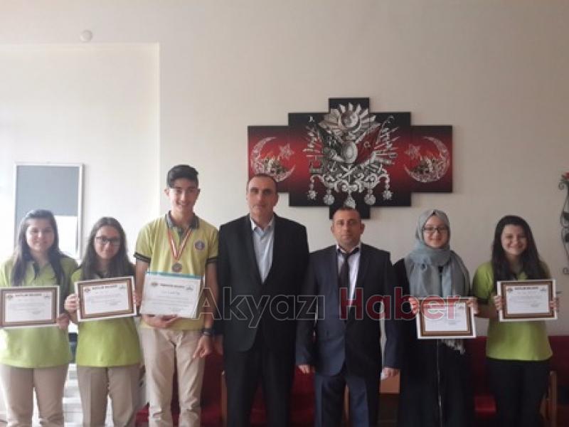 Paris Ortaokulu Matematik Olimpiyatlarında Ter Döktü