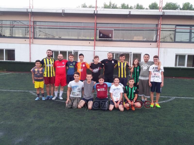 Paris Ortaokulu'nun büyük başarısı