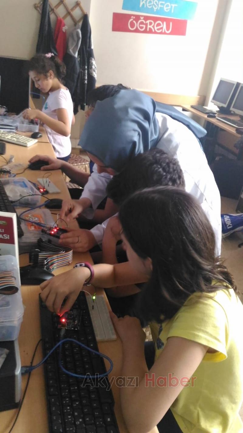 Paris Ortaokulu'nun büyük başarısı