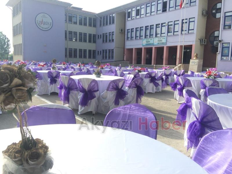 Paris Ortaokulu’nda Mezuniyet Çoşkusu