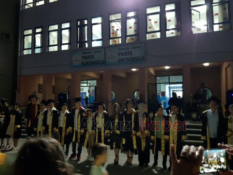 Paris Ortaokulu’nda Mezuniyet Çoşkusu