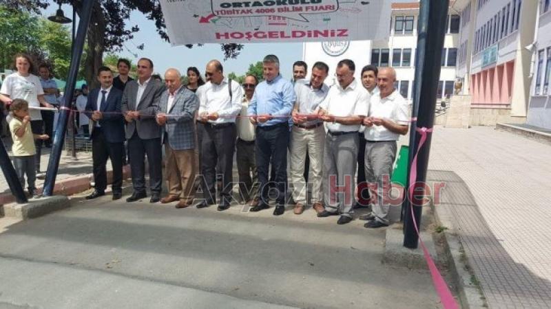 Paris Ortaokulunda TÜBİTAK 4006 Bilim Fuarı Düzenlendi