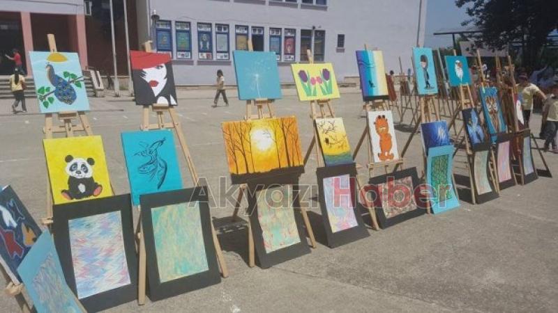 Paris Ortaokulunda TÜBİTAK 4006 Bilim Fuarı Düzenlendi