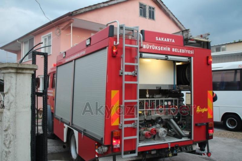 Park Halindeki Midibüs Alev Aldı