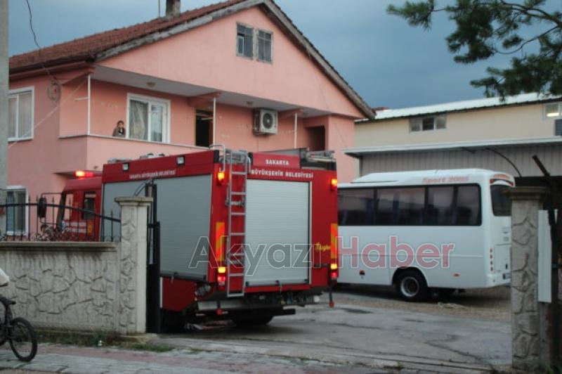 Park Halindeki Midibüs Alev Aldı