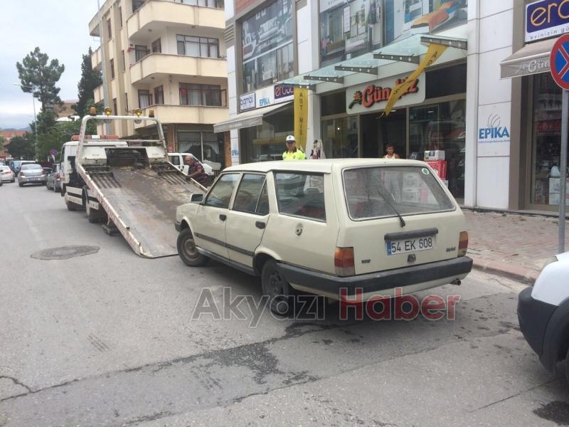 Park Levhasına Uymayan Aracı Polis Yoldan Çektirdi